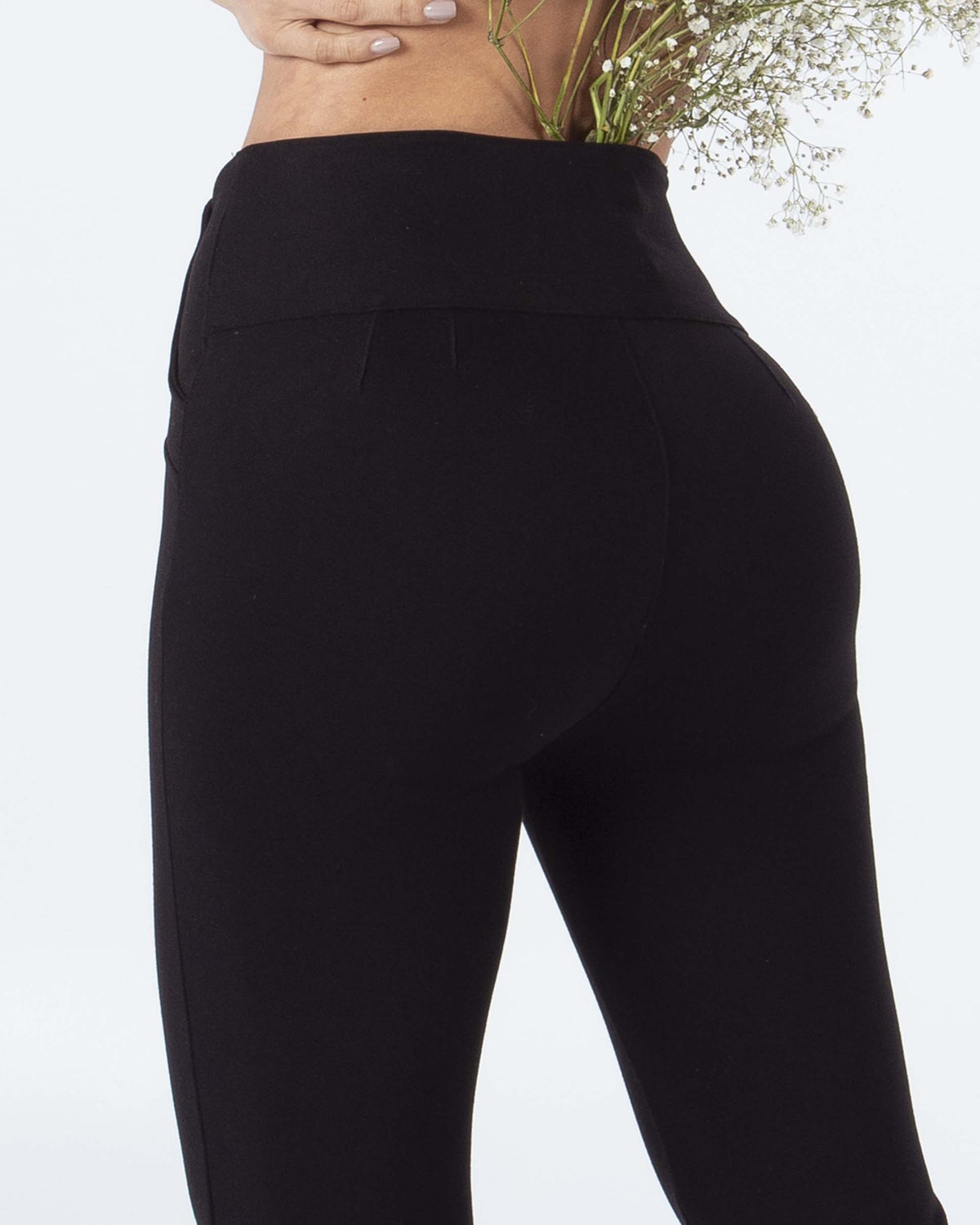 Pantalón bota campana cierre